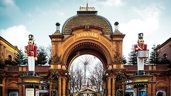 Crowne Plaza Copenhagen Towers by IHG