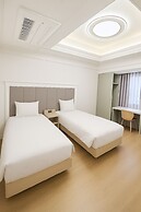 Charis Hotel