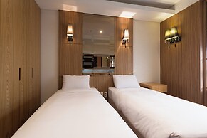 Charis Hotel