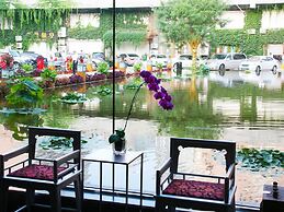 China Community Art Habitat Hotel