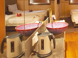 China Community Art Habitat Hotel