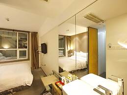 China Community Art Habitat Hotel