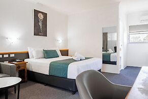 Maraboon Motor Inn