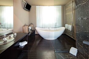 Riviera Golf Resort