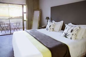 Super Tubes Guesthouse