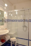 Villa Madrina Lovely and Dynamic Hotel