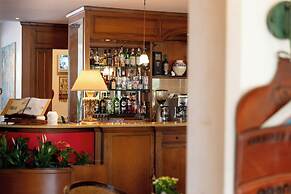 Villa Madrina Lovely and Dynamic Hotel