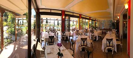 Villa Madrina Lovely and Dynamic Hotel