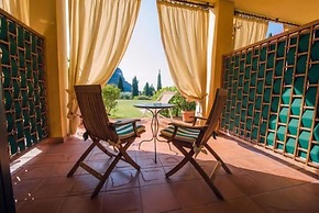 Villa Madrina Lovely and Dynamic Hotel