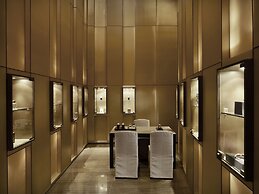 Armani Hotel Dubai, Burj Khalifa