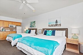 Beach House Inn & Suites