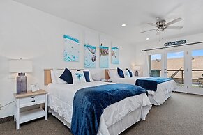 Beach House Inn & Suites