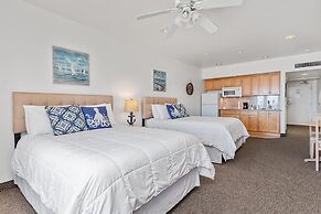 Beach House Inn & Suites