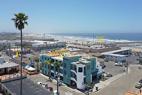 Beach House Inn & Suites