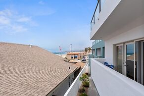 Beach House Inn & Suites