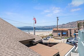 Beach House Inn & Suites