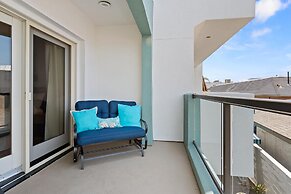 Beach House Inn & Suites