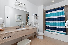 Beach House Inn & Suites