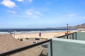 Beach House Inn & Suites