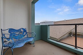 Beach House Inn & Suites