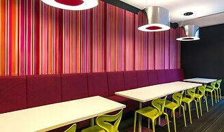 Travelodge Hotel Melbourne Docklands