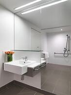 Travelodge Hotel Melbourne Docklands