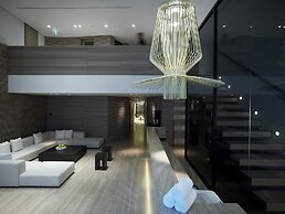 The Met Hotel, a member of Design Hotels