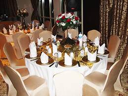 Grand Regal Hotel