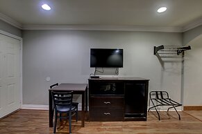 West Coast Inn - Near Gem Theatre