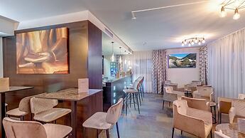 Banyan Hotel