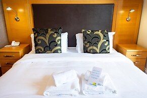 The Palm Court Hotel