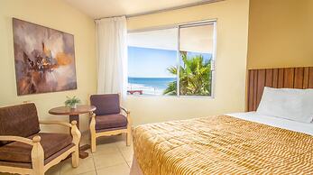 Puerto Nuevo Baja Hotel & Villas