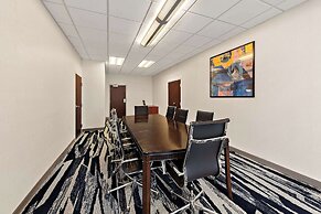 Comfort Suites Columbus East Broad