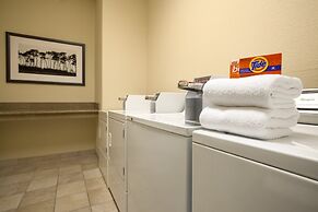 Country Inn & Suites by Radisson, Dixon, CA - UC Davis Area