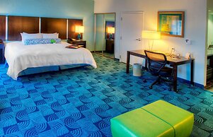 Hampton Inn & Suites Dallas/Lewisville-Vista Ridge Mall, TX