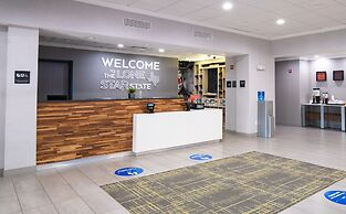 Hampton Inn & Suites Dallas/Lewisville-Vista Ridge Mall, TX
