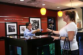 Hampton Inn & Suites Dallas/Lewisville-Vista Ridge Mall, TX