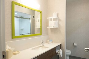Hampton Inn & Suites Dallas/Lewisville-Vista Ridge Mall, TX