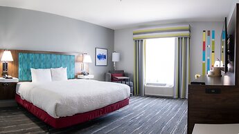 Hampton Inn & Suites Dallas/Lewisville-Vista Ridge Mall, TX