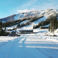 Tiki Shores Inn & Suites