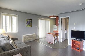 Tiki Shores Inn & Suites