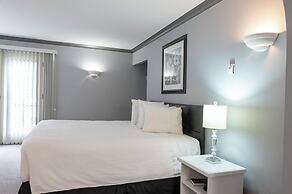 Tiki Shores Inn & Suites