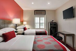 Ramada by Wyndham Oakland Downtown City Center