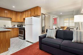 Ramada by Wyndham Oakland Downtown City Center