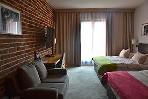 Great Polonia The Granary La Suite Hotel