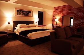 Great Polonia The Granary La Suite Hotel