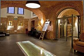 Great Polonia The Granary La Suite Hotel