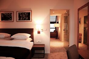 Great Polonia The Granary La Suite Hotel