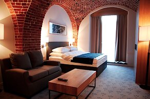 Great Polonia The Granary La Suite Hotel
