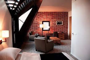 Great Polonia The Granary La Suite Hotel